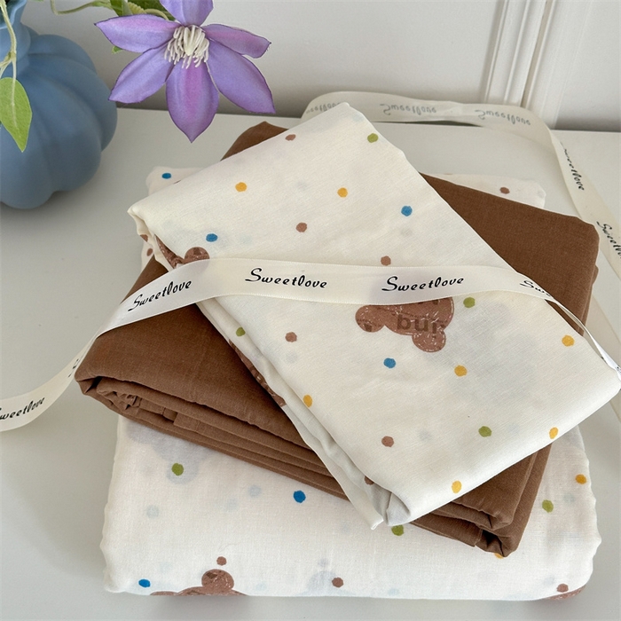 91家纺网 家纺一手货源 找家纺 曼之夏 2024新款全棉印花双层纱四件套 熊仔