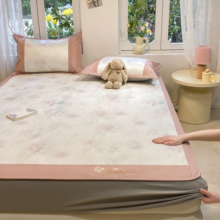 91家纺网 家纺一手货源 找家纺 慕澄2024新款A类时尚印花刺绣冰藤凉席 床笠款-幻彩