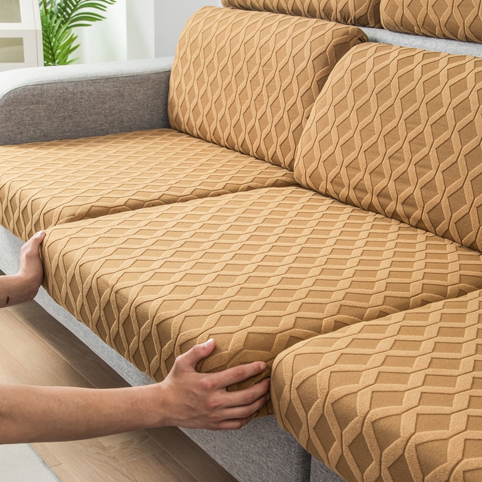 91家纺网 家纺一手货源 找家纺 千彤沙发垫 2024新款常规款拉花菱形格沙发套系列 咖色