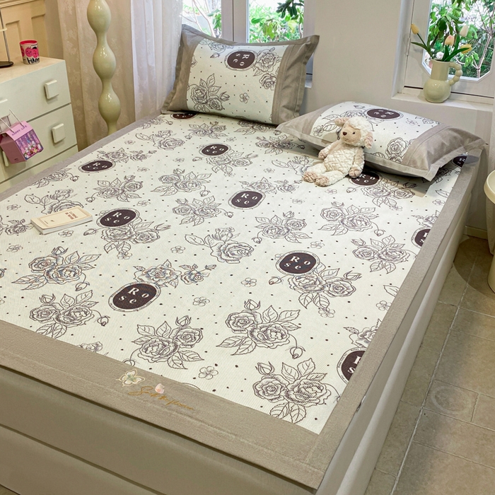 91家纺网 家纺一手货源 找家纺 慕澄2024新款A类时尚印花刺绣冰藤凉席 床席款-黑玫瑰