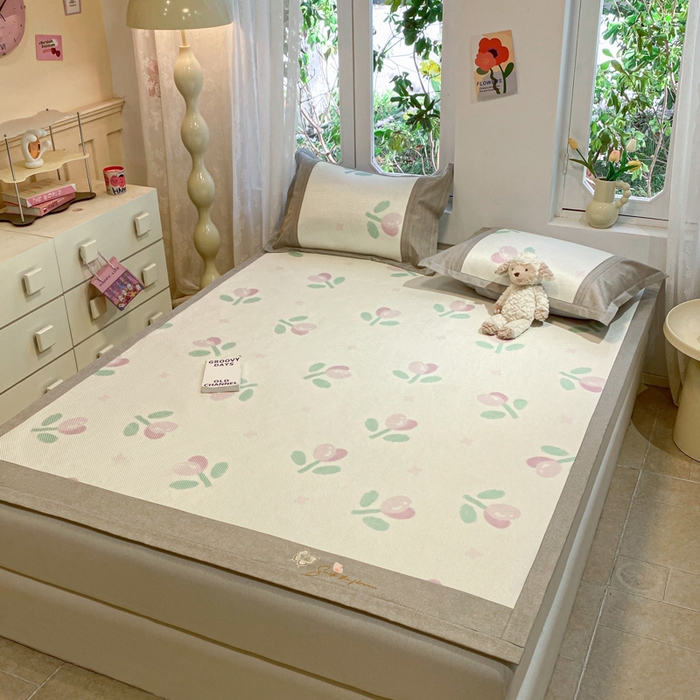 91家纺网 家纺一手货源 找家纺 慕澄2024新款A类时尚印花刺绣冰藤凉席 床席款-紫郁