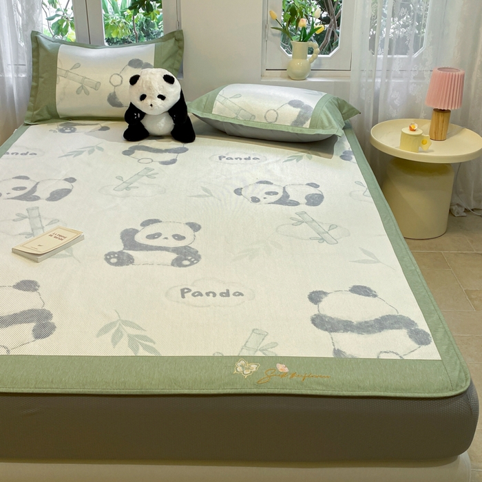 91家纺网 家纺一手货源 找家纺 慕澄2024新款A类时尚印花刺绣冰藤凉席 床笠款-熊猫戏竹