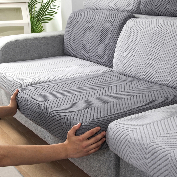 91家纺网 家纺一手货源 找家纺 千彤沙发垫 2024新款常规款拉花人字纹沙发套系列 深灰银灰