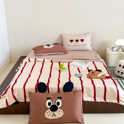 91家纺网 家纺一手货源 找家纺 （总）黛舒家居 2024新款60支莱赛尔数码印花卡通刺绣夏被