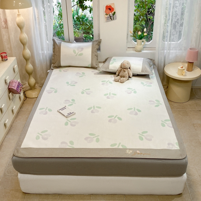 91家纺网 家纺一手货源 找家纺 慕澄2024新款A类时尚印花刺绣冰藤凉席 床笠款-紫郁