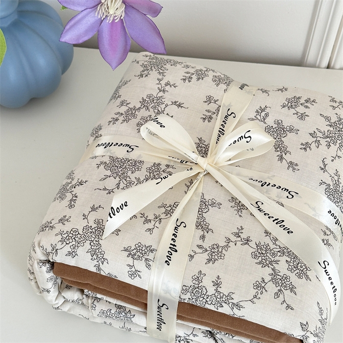 91家纺网 家纺一手货源 找家纺 曼之夏 2024新款全棉印花双层纱四件套 米苏