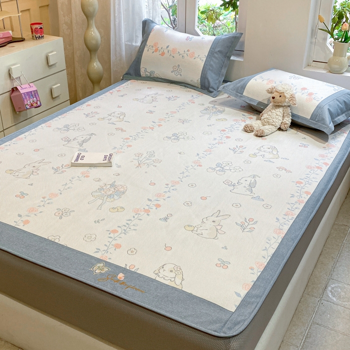 91家纺网 家纺一手货源 找家纺 慕澄2024新款A类时尚印花刺绣冰藤凉席 床笠款-家园