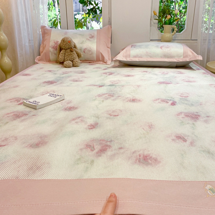 91家纺网 家纺一手货源 找家纺 慕澄2024新款A类时尚印花刺绣冰藤凉席 床席款-幻彩