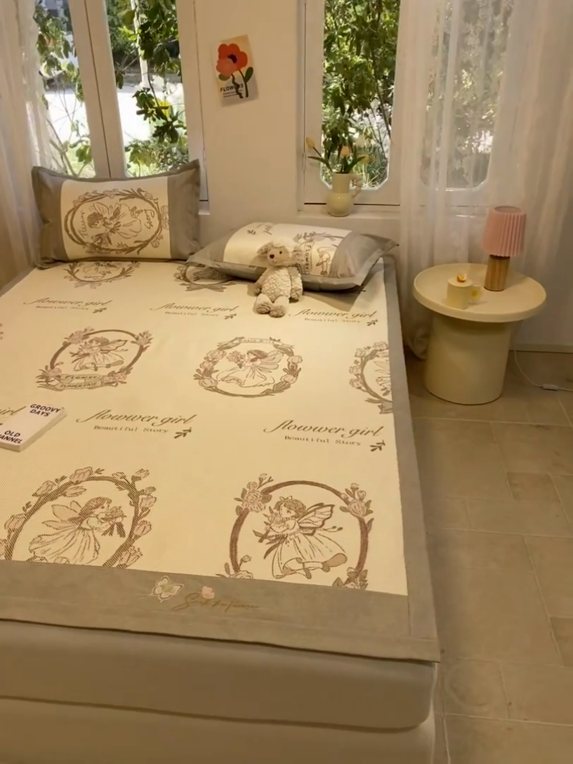 91家纺网 家纺一手货源 找家纺 慕澄2024新款A类时尚印花刺绣冰藤凉席 床席款-花仙子