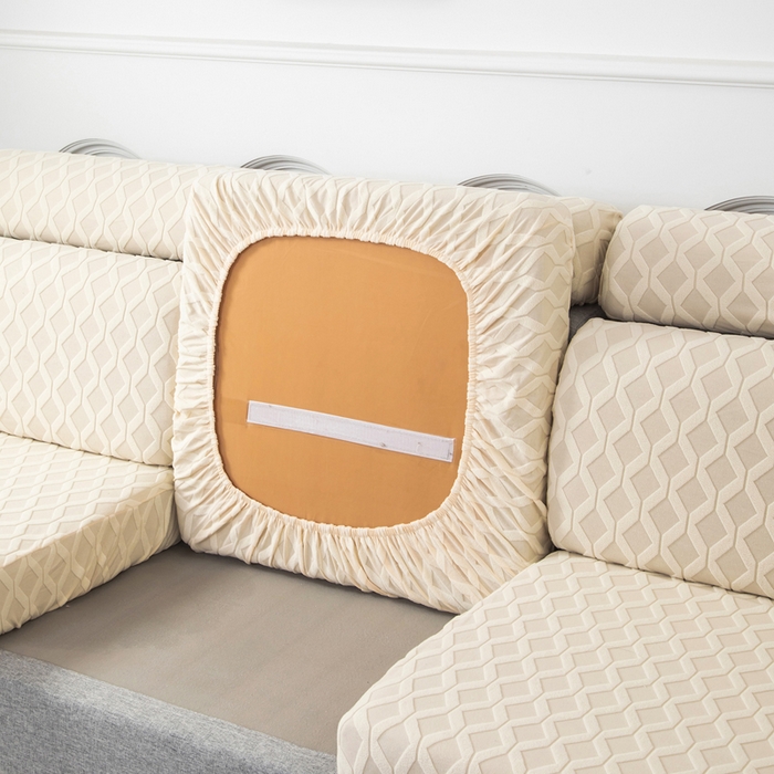 91家纺网 家纺一手货源 找家纺 千彤沙发垫 2024新款常规款拉花菱形格沙发套系列 米黄