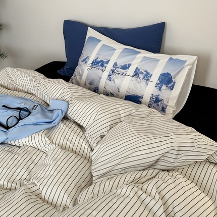 91家纺网 家纺一手货源 找家纺 艾沁家纺 2024新款黑白简约风全棉色织水洗棉四件套  黑白条