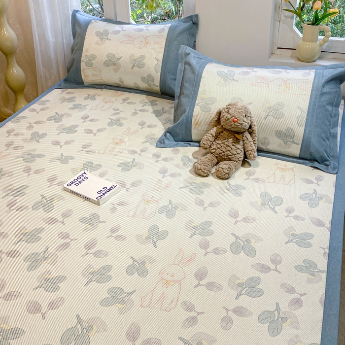 91家纺网 家纺一手货源 找家纺 慕澄2024新款A类时尚印花刺绣冰藤凉席 床席款-叶子兔