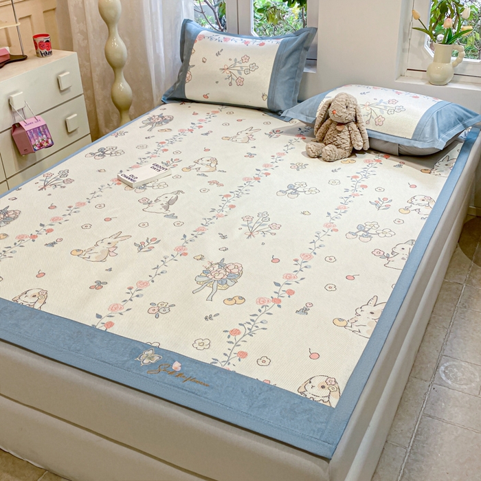 91家纺网 家纺一手货源 找家纺 慕澄2024新款A类时尚印花刺绣冰藤凉席 床席款-家园