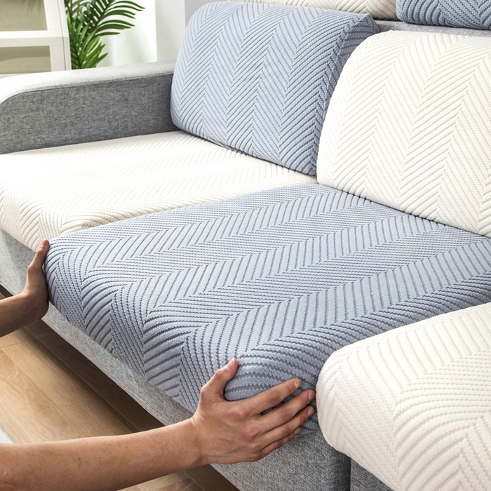 91家纺网 家纺一手货源 找家纺 千彤沙发垫 2024新款常规款拉花人字纹沙发套系列 蓝灰米黄