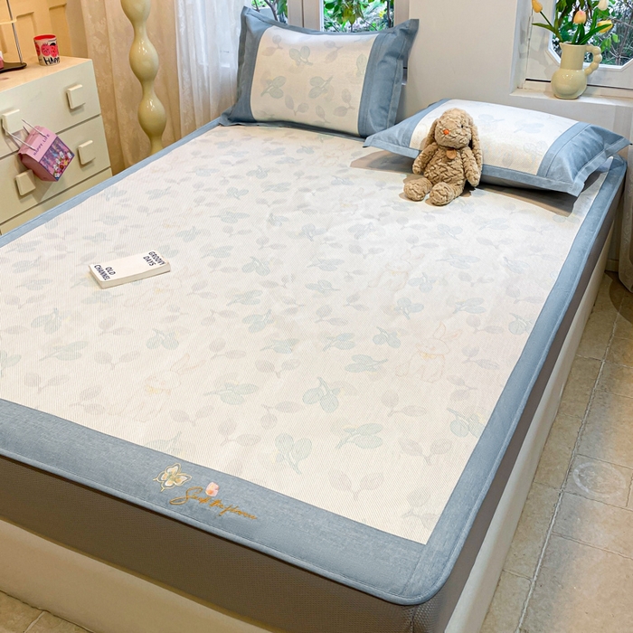 91家纺网 家纺一手货源 找家纺 慕澄2024新款A类时尚印花刺绣冰藤凉席 床笠款-叶子兔