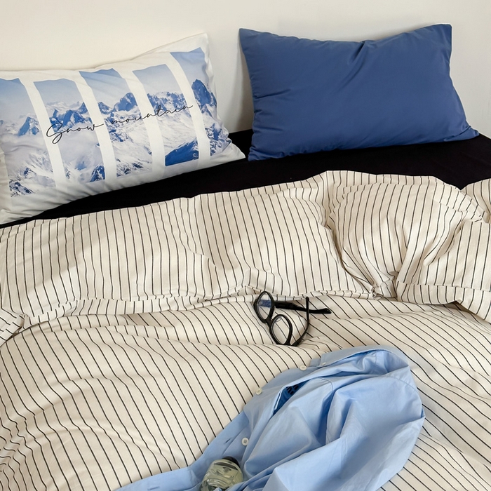 91家纺网 家纺一手货源 找家纺 艾沁家纺 2024新款黑白简约风全棉色织水洗棉四件套  黑白条