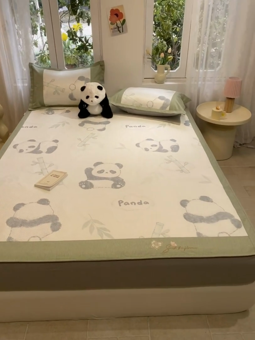 91家纺网 家纺一手货源 找家纺 慕澄2024新款A类时尚印花刺绣冰藤凉席 床笠款-熊猫戏竹