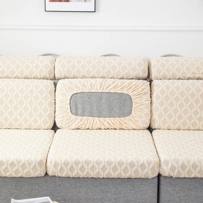 91家纺网 家纺一手货源 找家纺 千彤沙发垫 2024新款常规款拉花菱形格沙发套系列 米黄