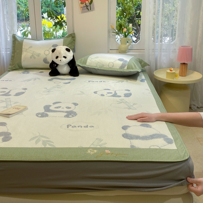 91家纺网 家纺一手货源 找家纺 慕澄2024新款A类时尚印花刺绣冰藤凉席 床笠款-熊猫戏竹