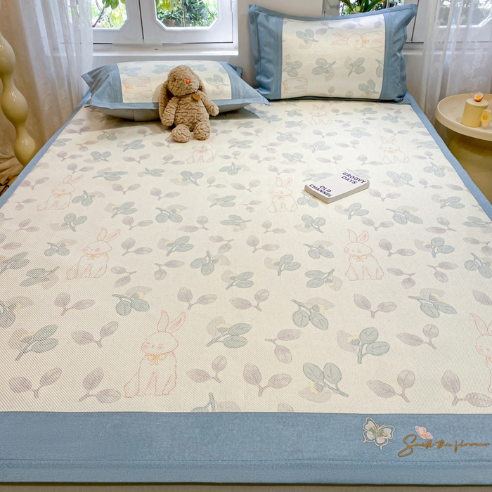 91家纺网 家纺一手货源 找家纺 慕澄2024新款A类时尚印花刺绣冰藤凉席 床席款-叶子兔