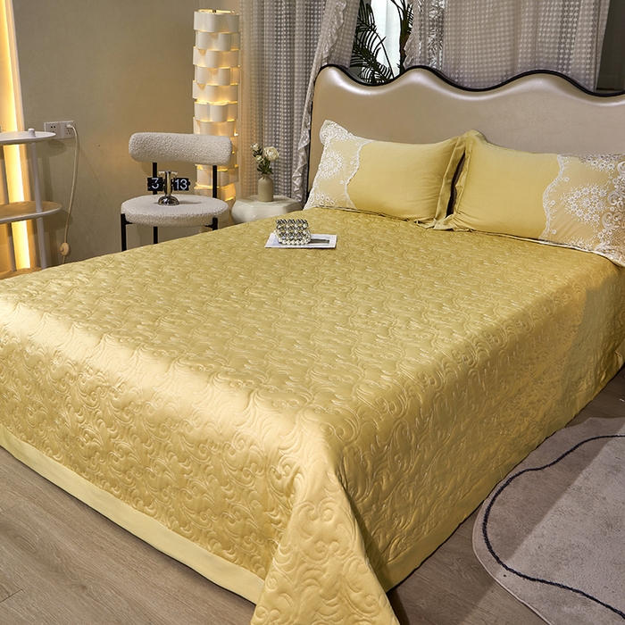 91家纺网 家纺一手货源 找家纺 罗艺轩 2024新款贡缎夹棉床盖--三件套（控价110元起） 简爱-安迪金