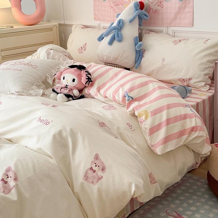 91家纺网 家纺一手货源 找家纺 昔可 2024新款全棉多巴胺卡通轻柔四件套系列 蝴蝶结狗狗