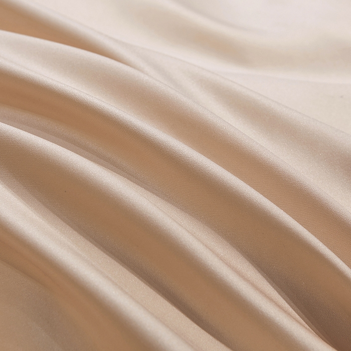 91家纺网 家纺一手货源 找家纺 罗艺轩 2024新款贡缎夹棉床盖--四件套（控价249元起） 简爱-香槟金