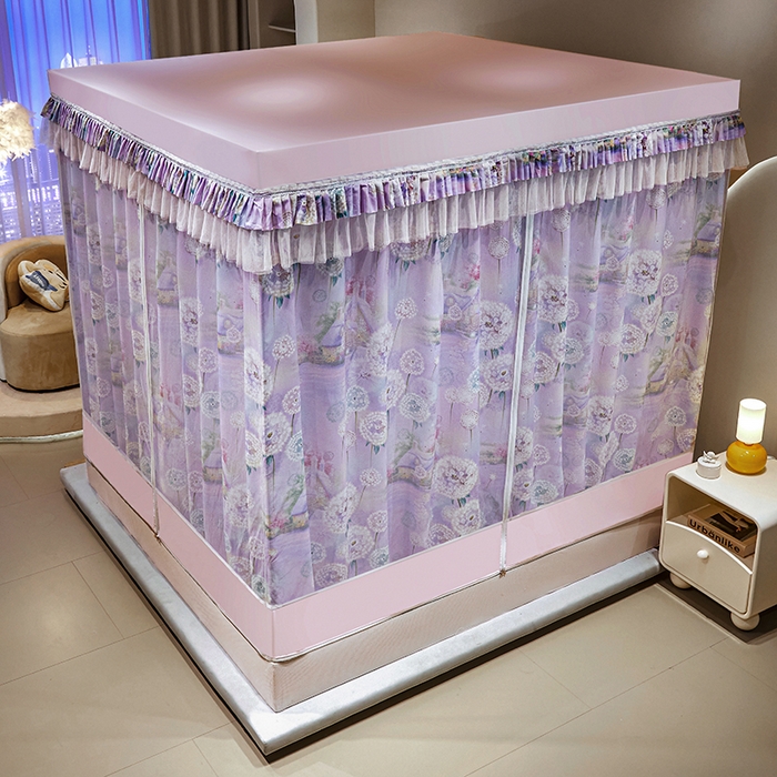 91家纺网 家纺一手货源 找家纺 艾晶美2025新款印花坐床式防摔遮光布帘蚊帐 英花小镇