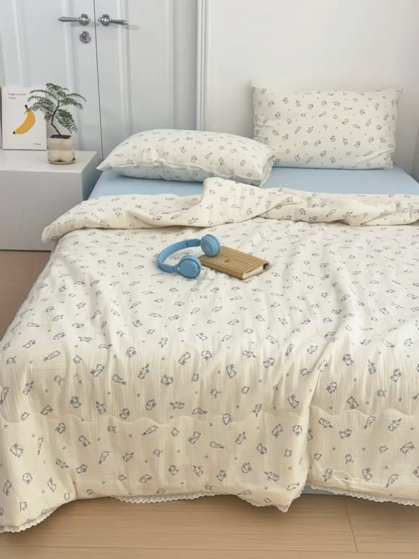 91家纺网 家纺一手货源 找家纺 山舍家居 2024新款全棉皱皱纱夏被四件套 萌萌兔