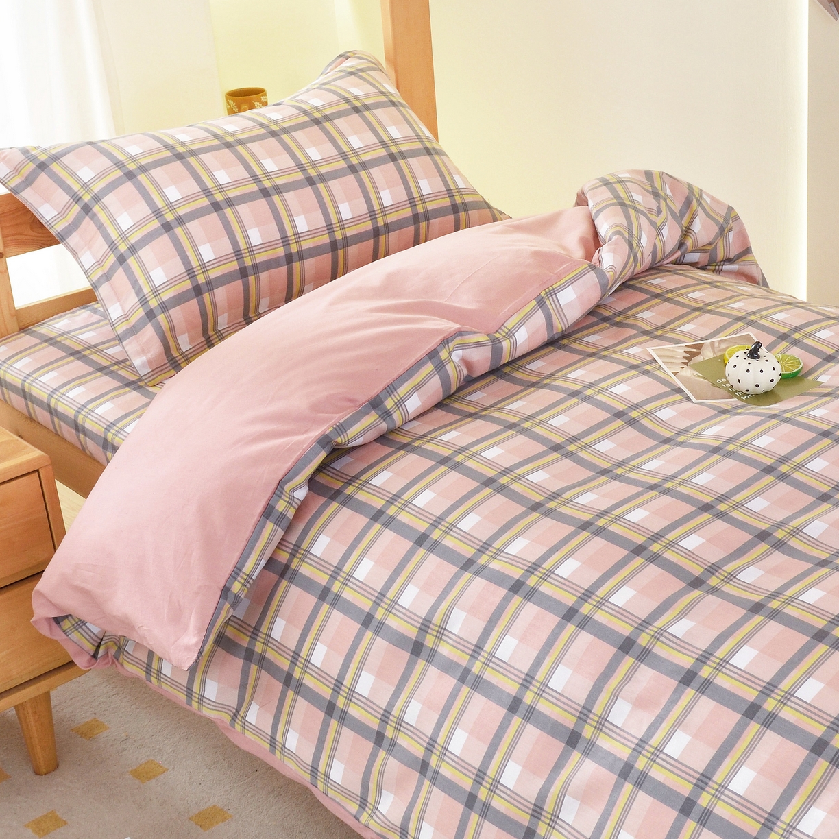 91家纺网 家纺一手货源 找家纺 茗婷家纺 2025款13372纯棉学生宿舍上下铺三六件套 简格~粉