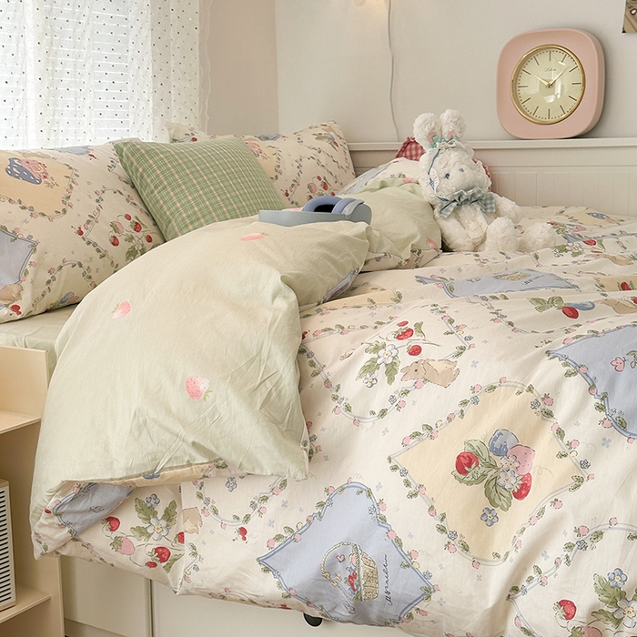 91家纺网 家纺一手货源 找家纺 昔可 2024新款全棉多巴胺卡通轻柔四件套系列 菱格莓莓兔