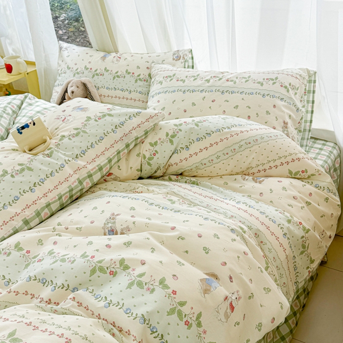 91家纺网 家纺一手货源 找家纺 呗旺鹿 2024新款小清新13372全棉四件套纯棉四件套学生三件套 草莓兔