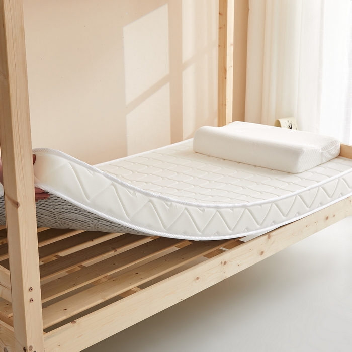 91家纺网 家纺一手货源 找家纺 祁恋婷 2024新款牛奶丝乳胶加记忆棉加棕-学生床垫【床垫遮盖物】 面包格白 海绵款