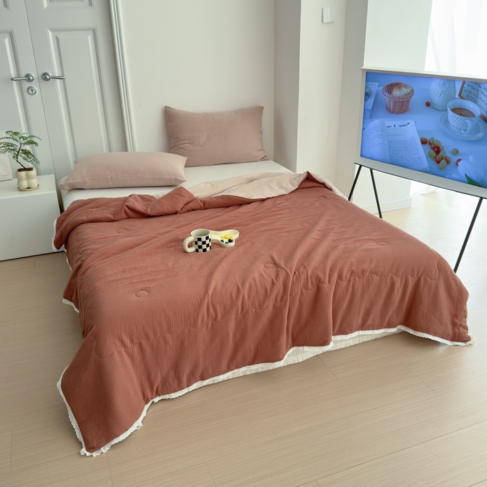 91家纺网 家纺一手货源 找家纺 山舍家居 2024新款全棉皱皱纱夏被四件套 摩卡