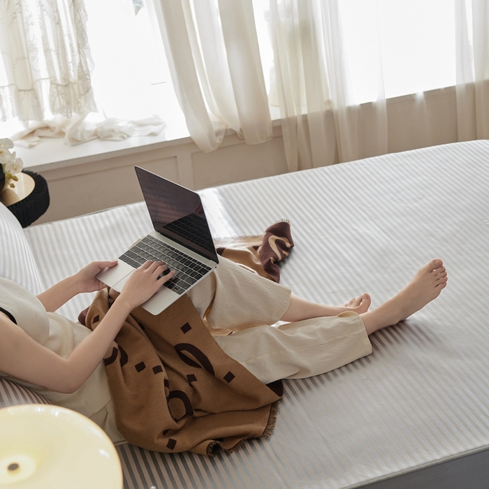 91家纺网 家纺一手货源 找家纺 时年家纺 2024新款wish笑脸冰丝凉席 wish 米