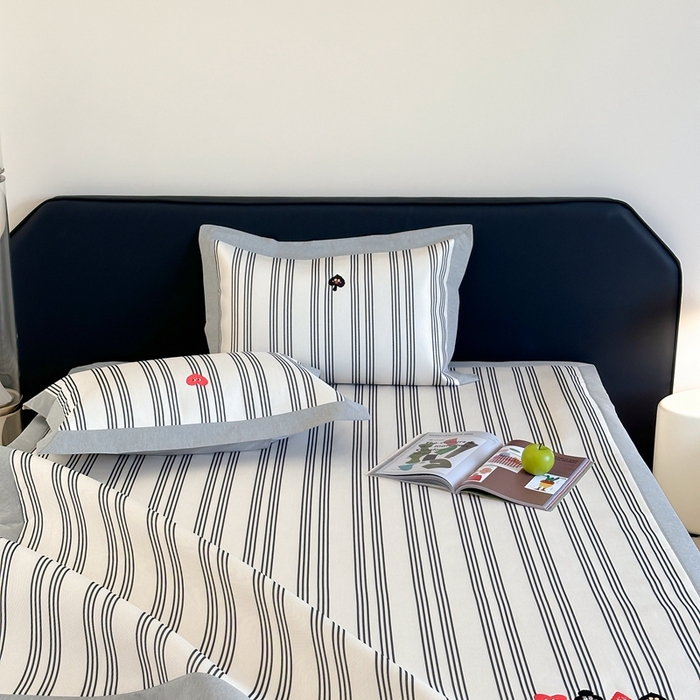 91家纺网 家纺一手货源 找家纺 （总）时年家纺 2024新款条纹刺绣冰丝凉席--床席款