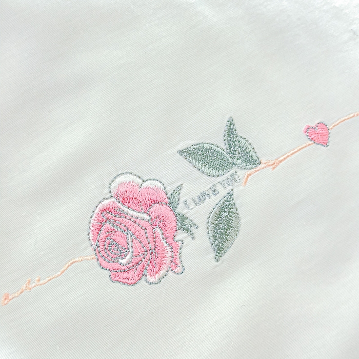 91家纺网 家纺一手货源 找家纺 亲亲公主 2025新款亲肤舒适全棉绣花公主风四件套-彩色玫瑰（实拍图） 彩色玫瑰-白