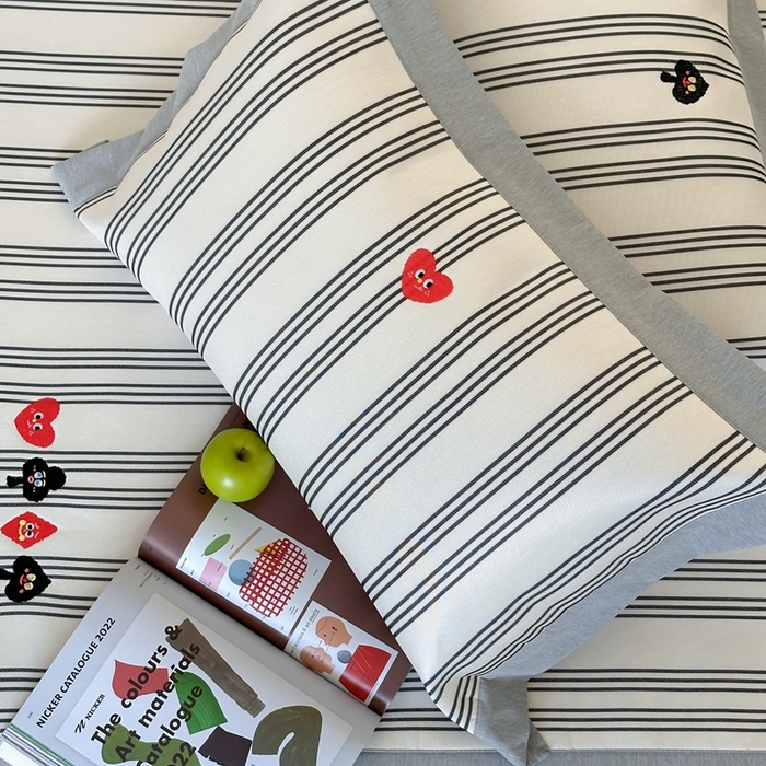 91家纺网 家纺一手货源 找家纺 （总）时年家纺 2024新款条纹刺绣冰丝凉席--床席款