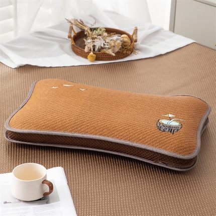 91家纺网 家纺一手货源 找家纺 （总）织布人 2024新款夏凉枕冰藤凉感茶香枕全荞麦壳枕头午睡枕颈椎枕