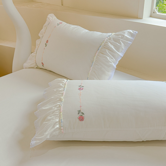 91家纺网 家纺一手货源 找家纺 亲亲公主 2025新款亲肤舒适全棉绣花公主风四件套-彩色玫瑰（实拍图） 彩色玫瑰-白