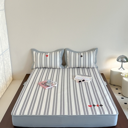 91家纺网 家纺一手货源 找家纺 （总）时年家纺 2024新款条纹刺绣冰丝凉席--床笠款