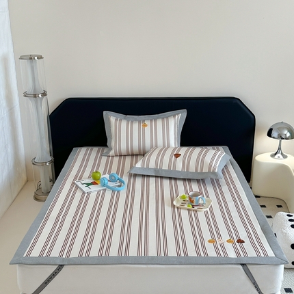 时年家纺 2024新款条纹刺绣冰丝凉席--床席款 床席款-好事花生