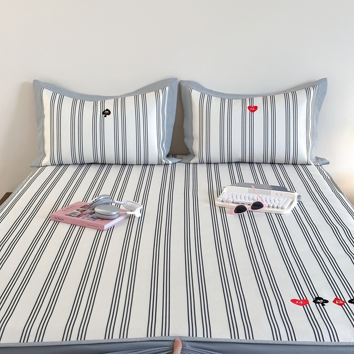 91家纺网 家纺一手货源 找家纺 （总）时年家纺 2024新款条纹刺绣冰丝凉席--床笠款