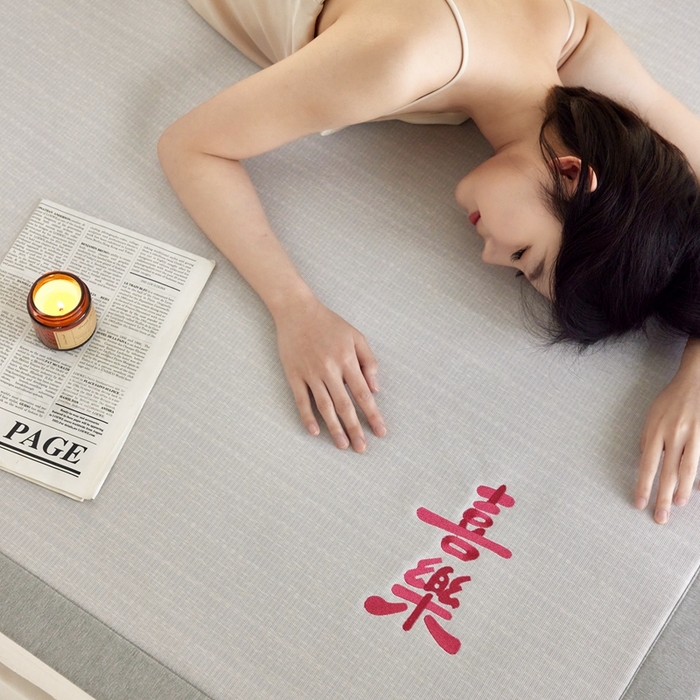 91家纺网 家纺一手货源 找家纺 时年家纺 2024新款喜乐刺绣冰藤席 喜乐灰