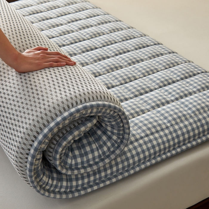 91家纺网 家纺一手货源 找家纺 祁恋婷家居 2024新款全棉水洗棉棉花床褥床垫【床垫遮盖物】系列-成人款 蓝小格