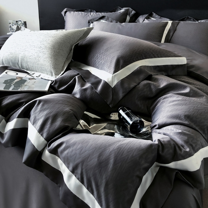 91家纺网 家纺一手货源 找家纺 遇见家居生活馆 2024新款贡缎压花水洗真丝四件套 雅典+深灰