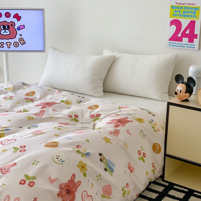 91家纺网 家纺一手货源 找家纺 窝米 2024新款韩国设计师卡通手绘单品被套系列 兔斯汉堡