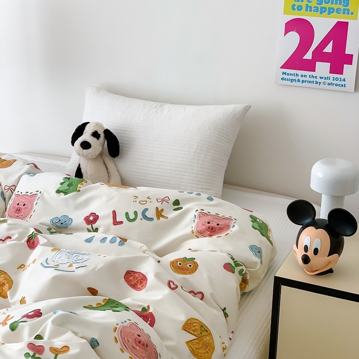 91家纺网 家纺一手货源 找家纺 窝米 2024新款韩国设计师卡通手绘单品被套系列 美食派对