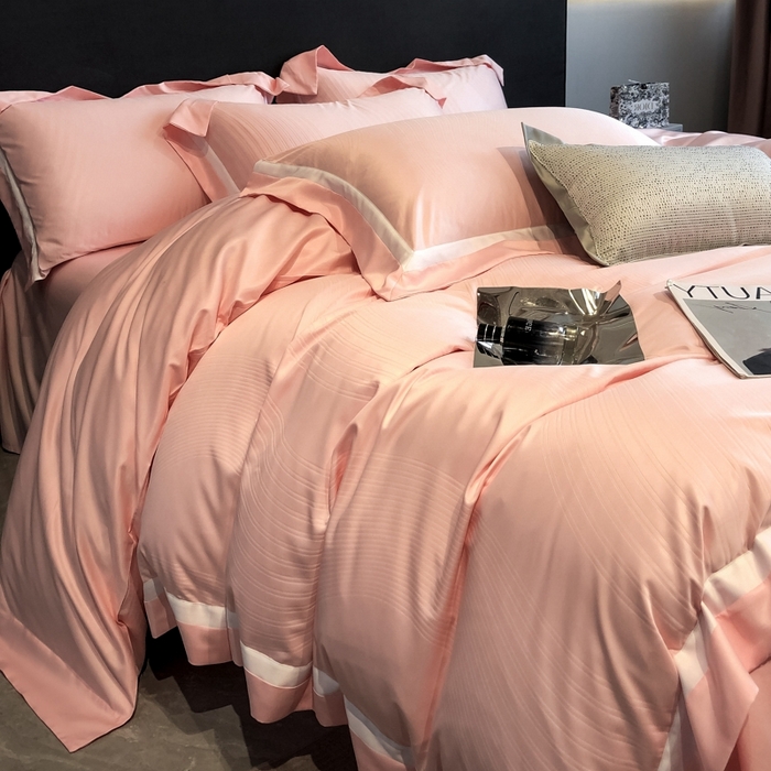 91家纺网 家纺一手货源 找家纺 遇见家居生活馆 2024新款贡缎压花水洗真丝四件套 秋水-粉色