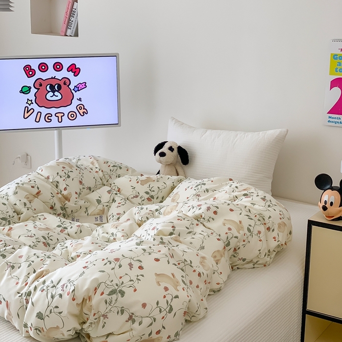 91家纺网 家纺一手货源 找家纺 窝米 2024新款韩国设计师卡通手绘单品被套系列 月德兔